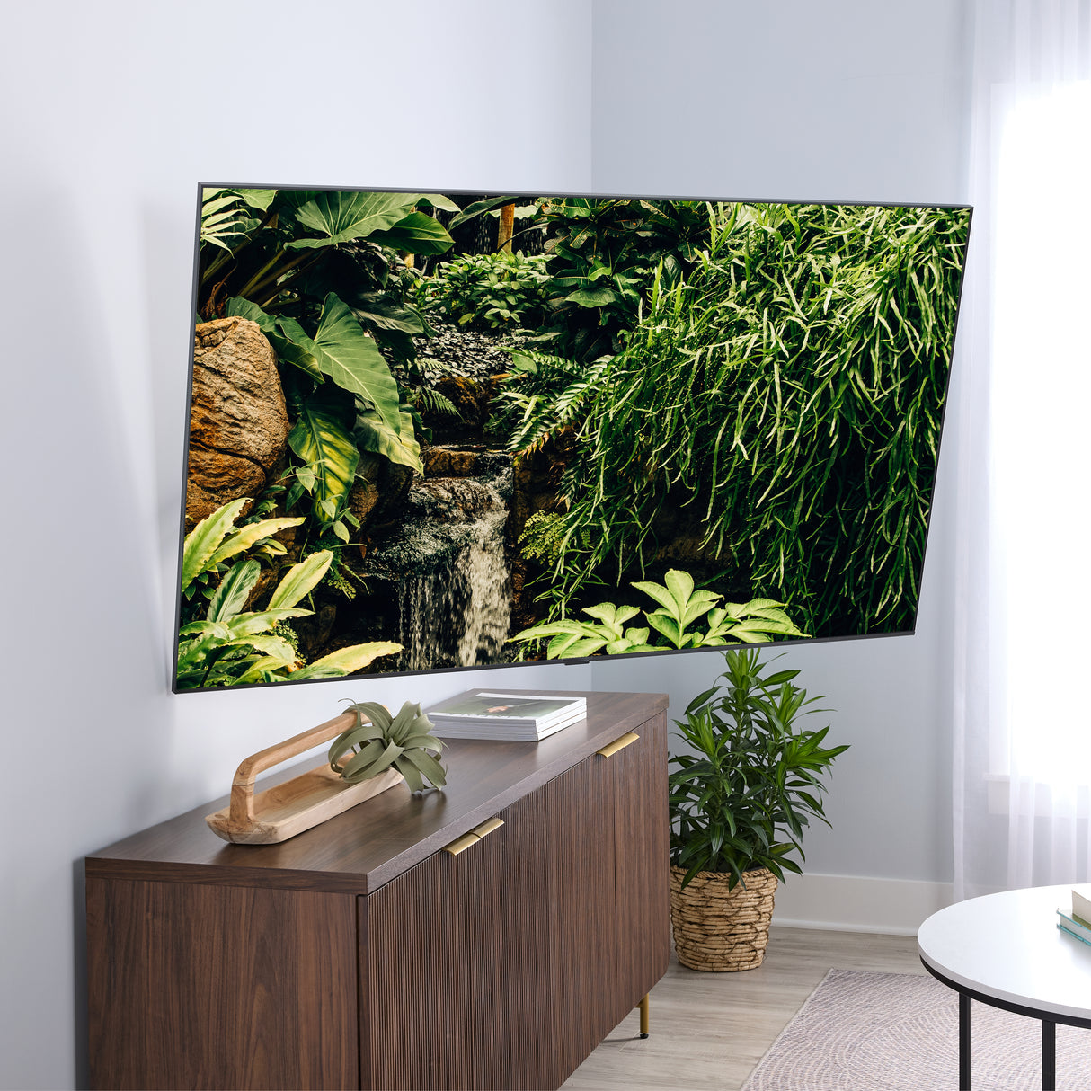 Full-Motion Wall Mount For 32” – 90” flat-panel TVs